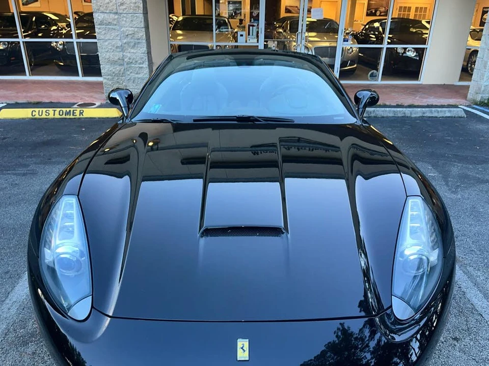 2010 Ferrari California - Image 14 of 31