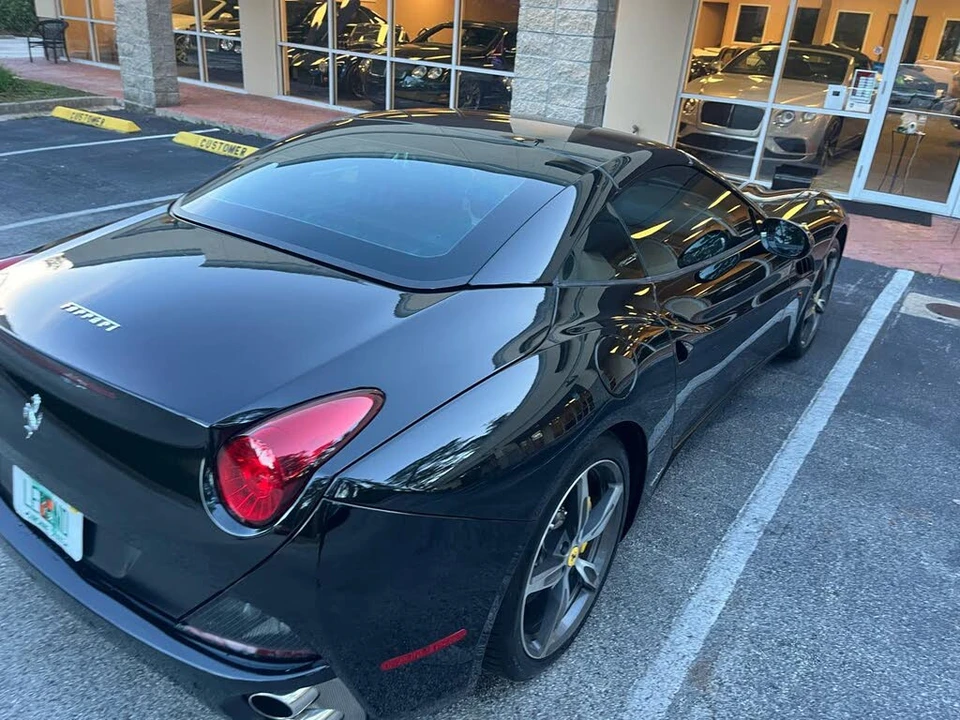 2010 Ferrari California - Image 19 of 31