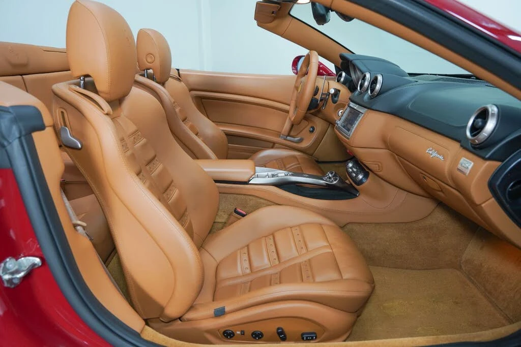 2010 Ferrari California - Image 26 of 31