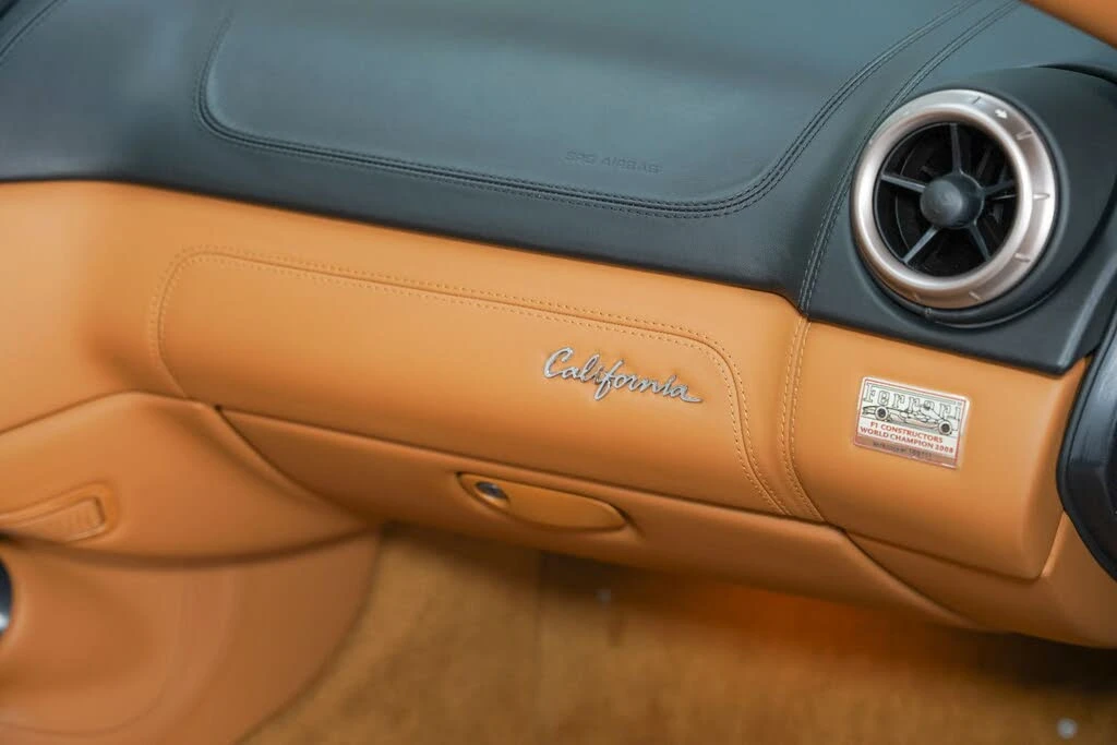 2010 Ferrari California - Image 30 of 31