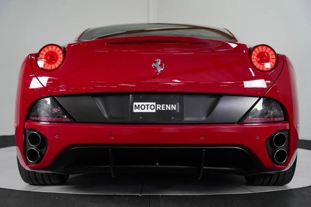 2010 Ferrari California - Image 23 of 31