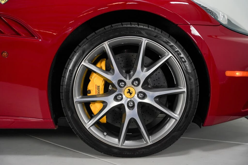 2010 Ferrari California - Image 25 of 31