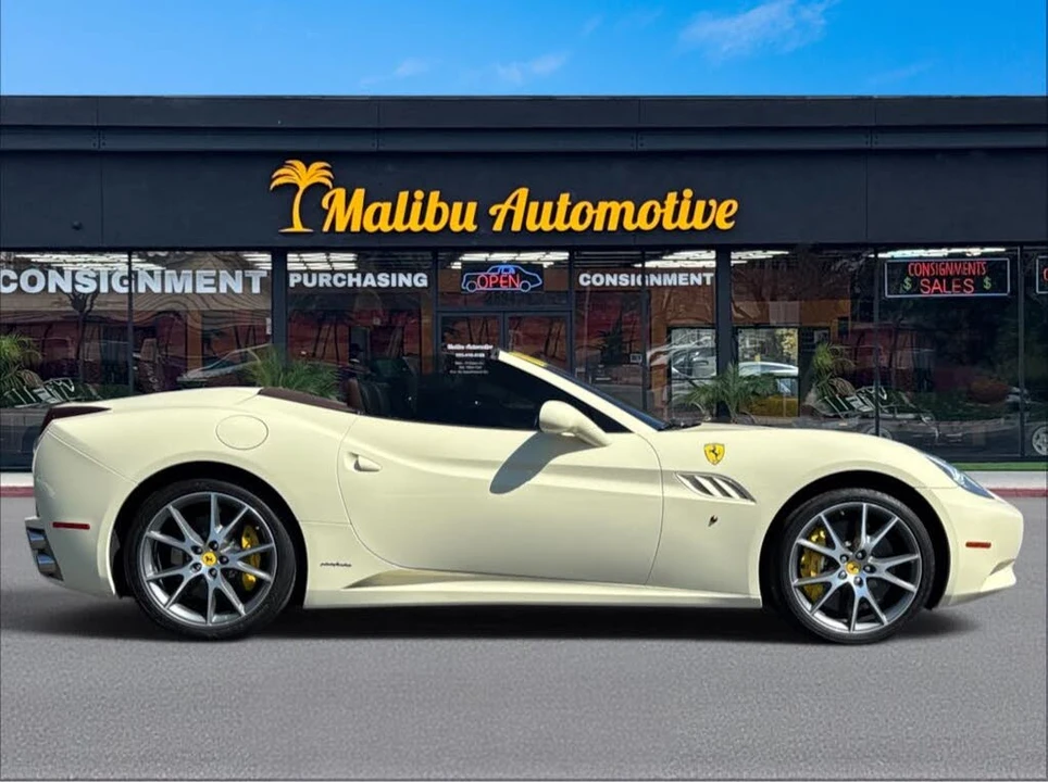 2010 Ferrari California - Image 2 of 31