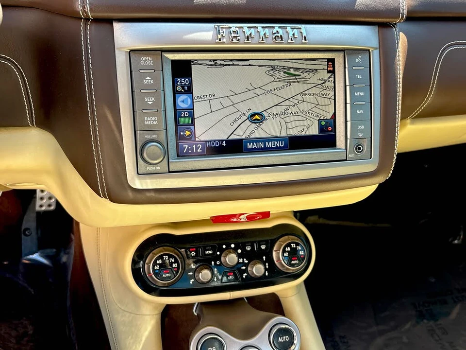 2010 Ferrari California - Image 15 of 31