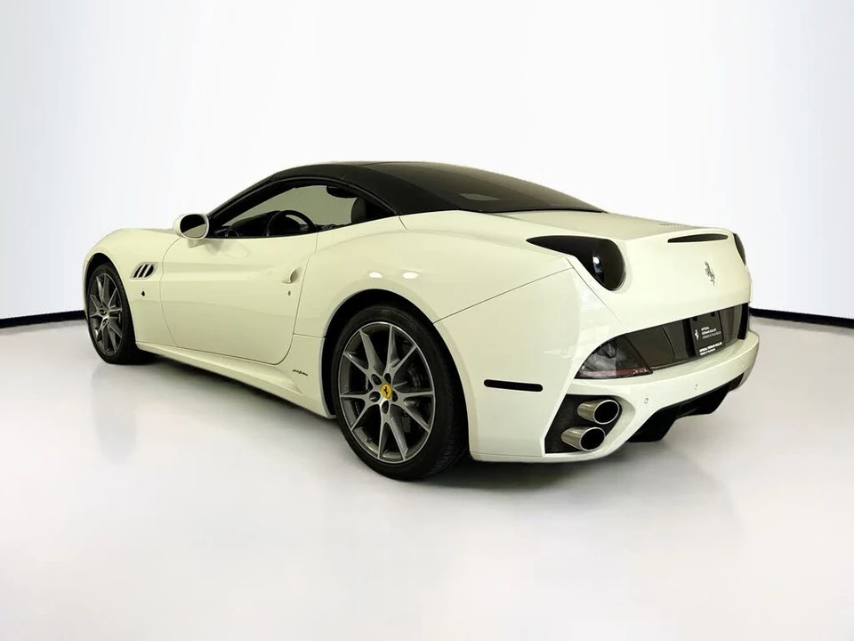 2010 Ferrari California - Image 5 of 6