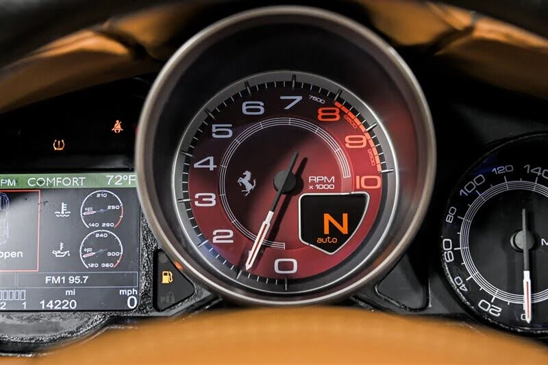 2010 Ferrari California - Image 24 of 31