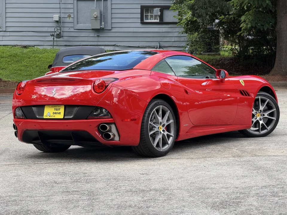 2010 Ferrari California - Image 4 of 31