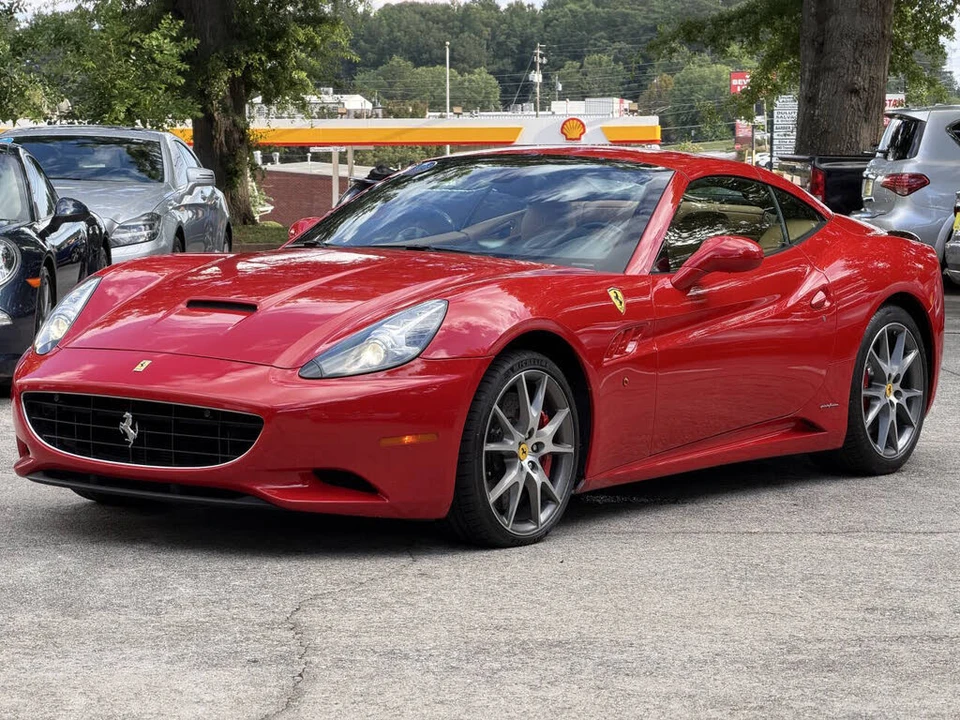 2010 Ferrari California - Image 20 of 31
