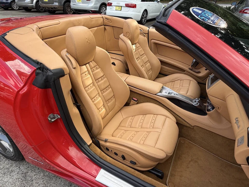 2010 Ferrari California - Image 9 of 31