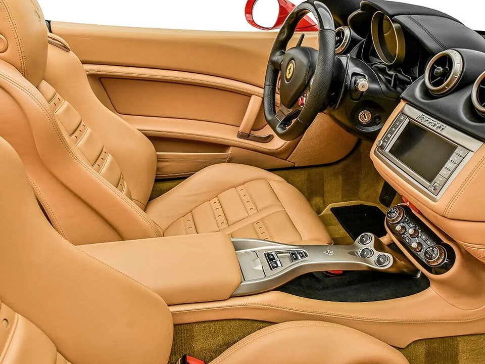 2010 Ferrari California - Image 19 of 31