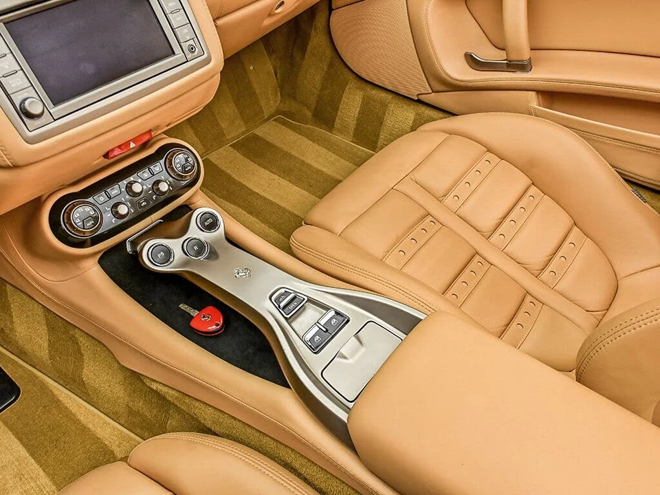 2010 Ferrari California - Image 15 of 31