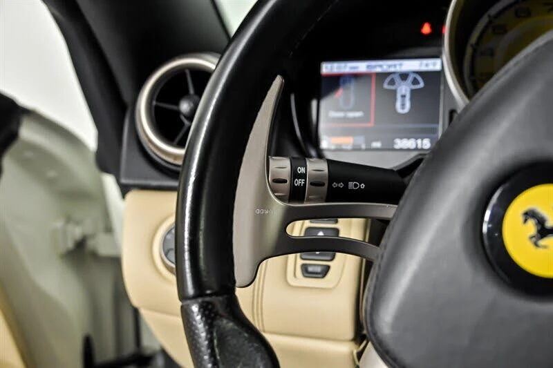 2010 Ferrari California - Image 24 of 31