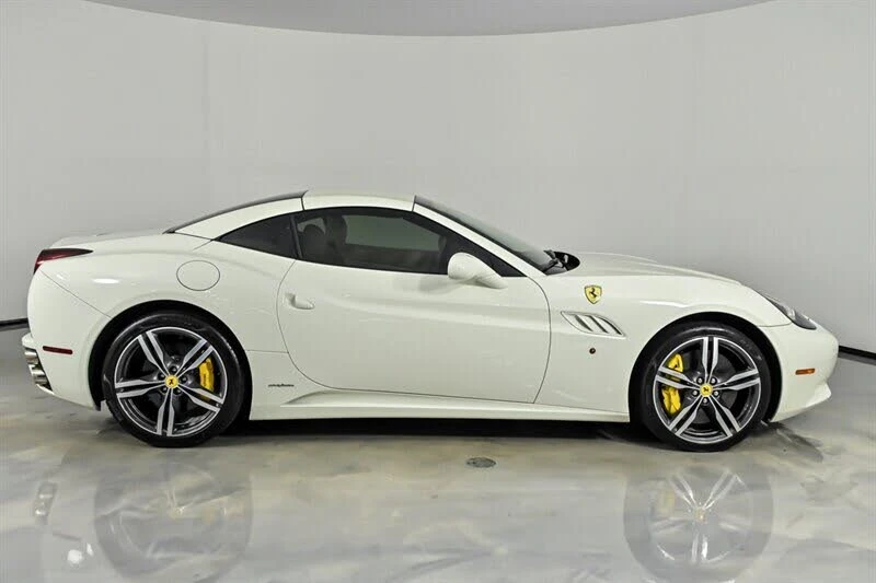 2010 Ferrari California - Image 11 of 31