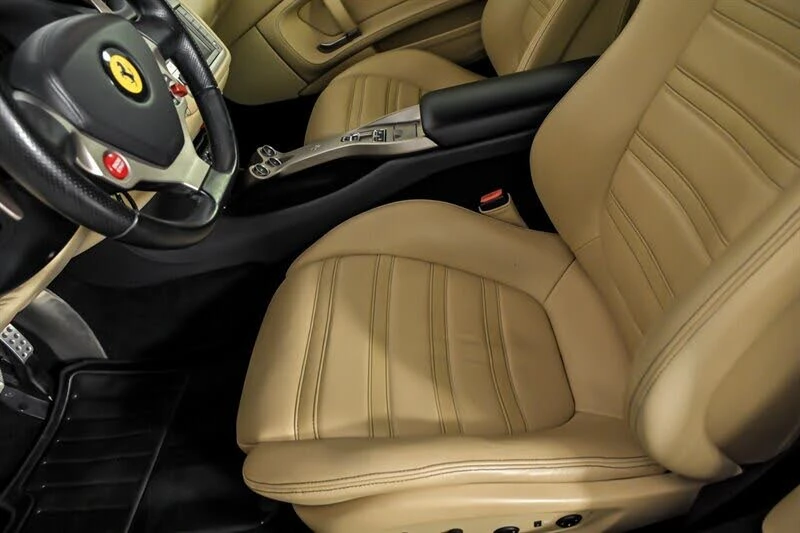 2010 Ferrari California - Image 16 of 31