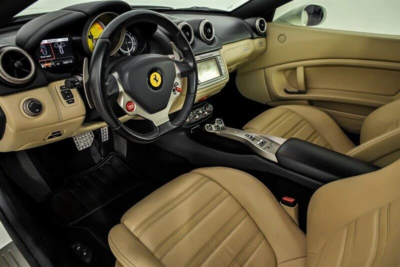 2010 Ferrari California - Image 15 of 31