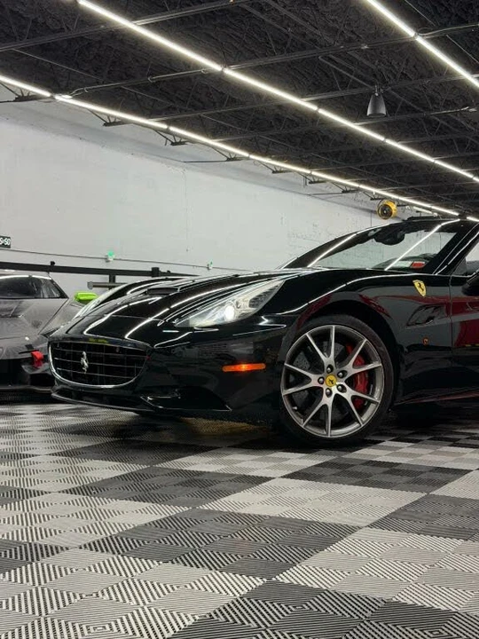 2010 Ferrari California - Image 3 of 6