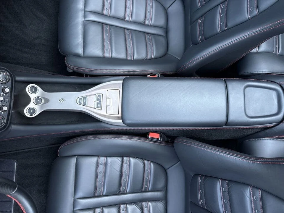 2010 Ferrari California - Image 21 of 31