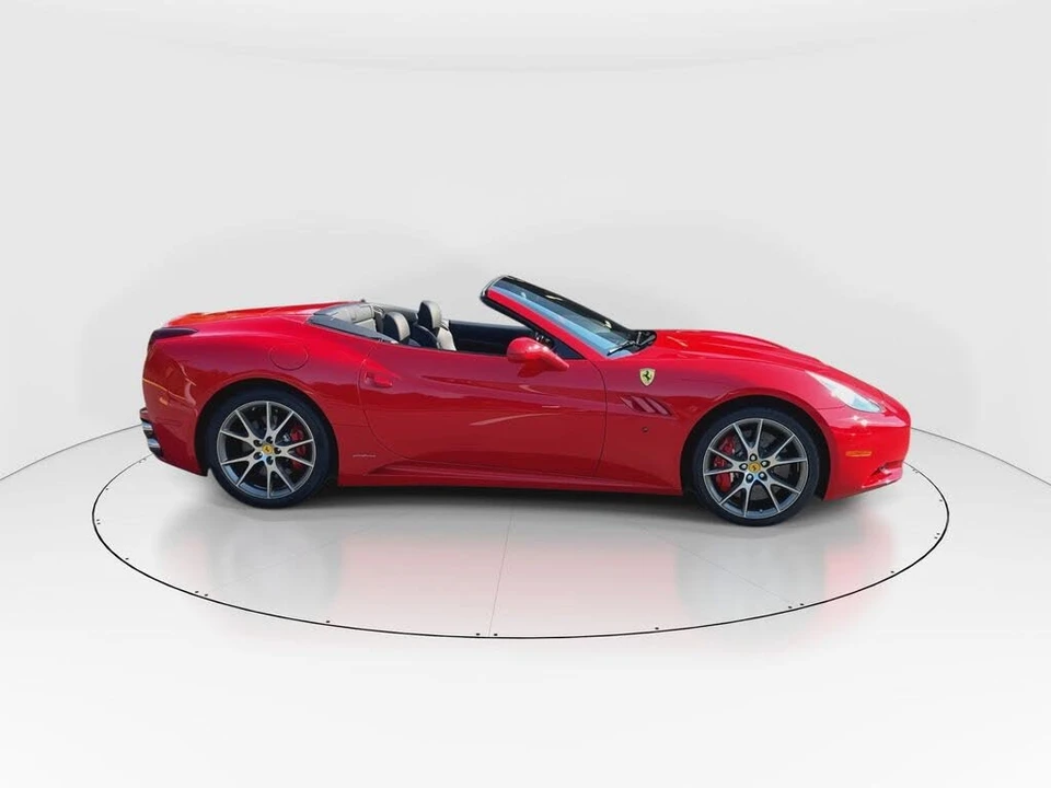 2010 Ferrari California - Image 9 of 31