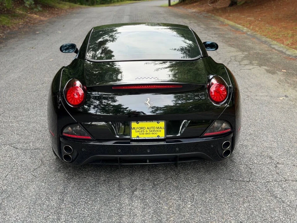 2010 Ferrari California - Image 30 of 31