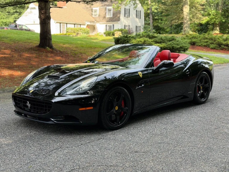 2010 Ferrari California - Image 5 of 31