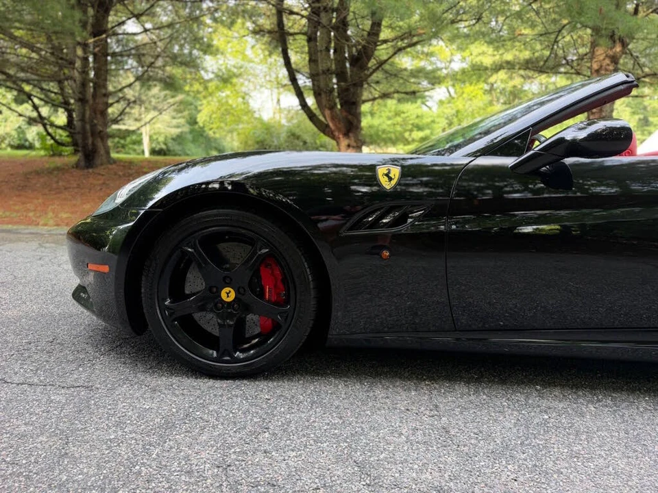 2010 Ferrari California - Image 7 of 31