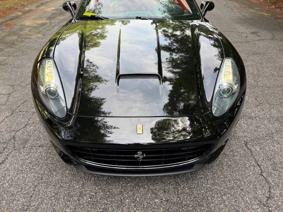 2010 Ferrari California - Image 19 of 31