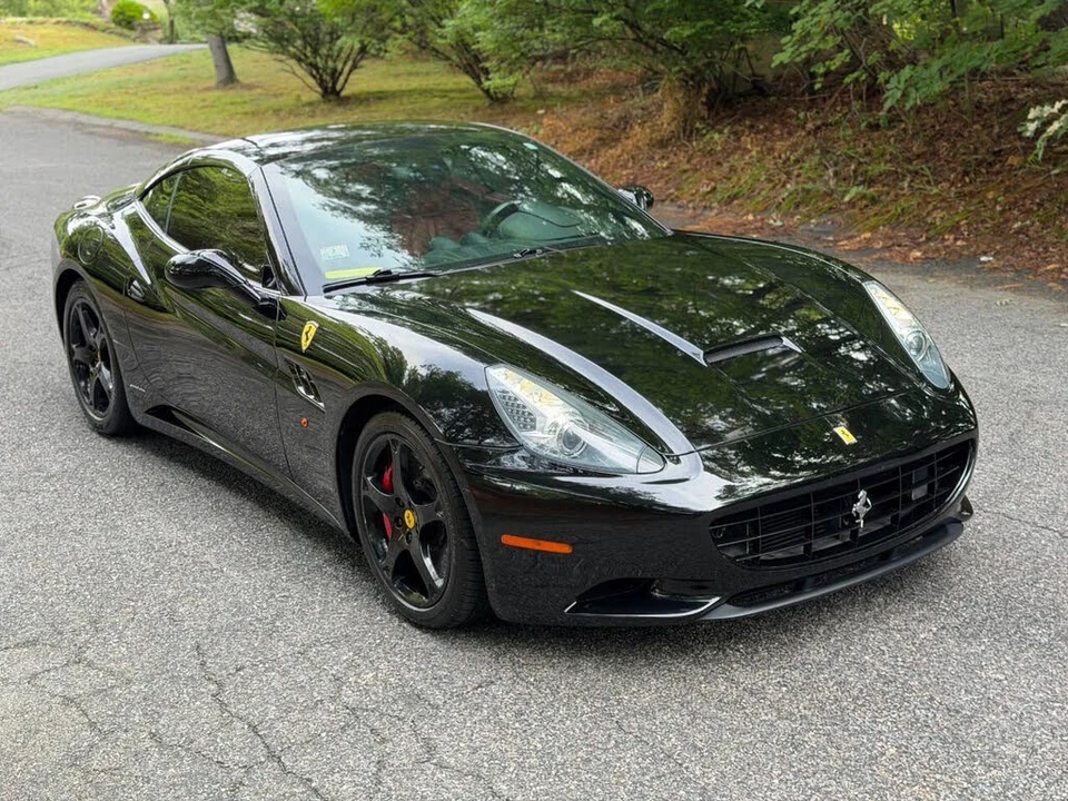2010 Ferrari California - Image 22 of 31