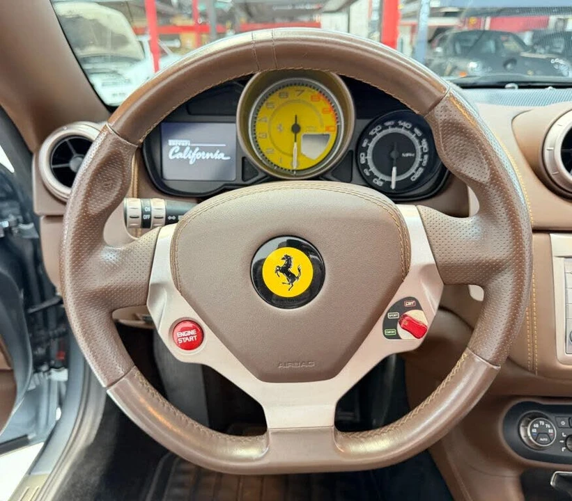 2010 Ferrari California - Image 29 of 31