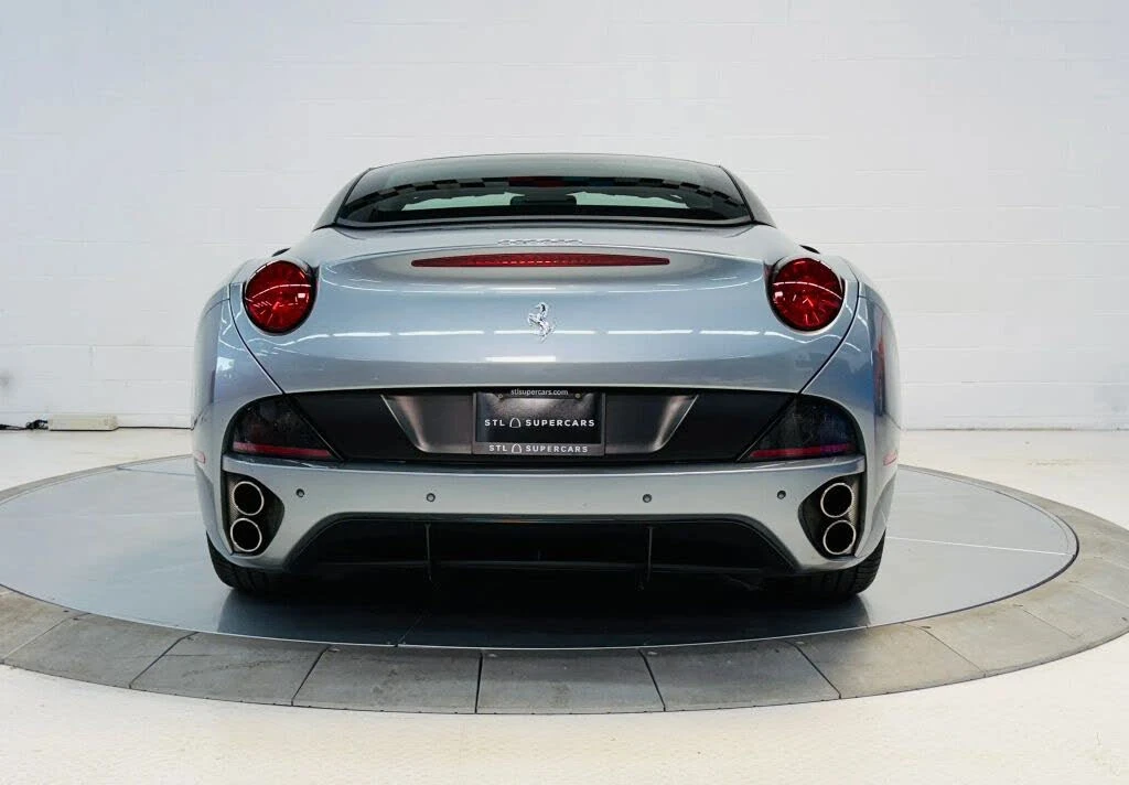 2010 Ferrari California - Image 16 of 31