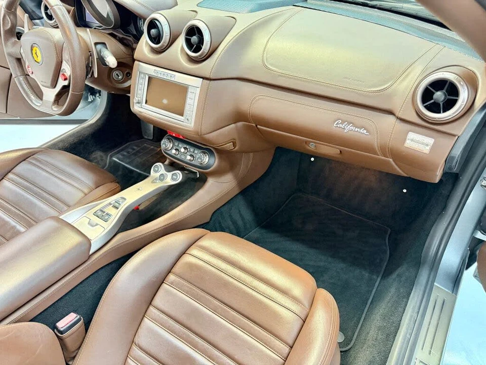 2010 Ferrari California - Image 20 of 31