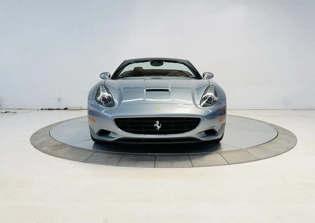 2010 Ferrari California - Image 8 of 31
