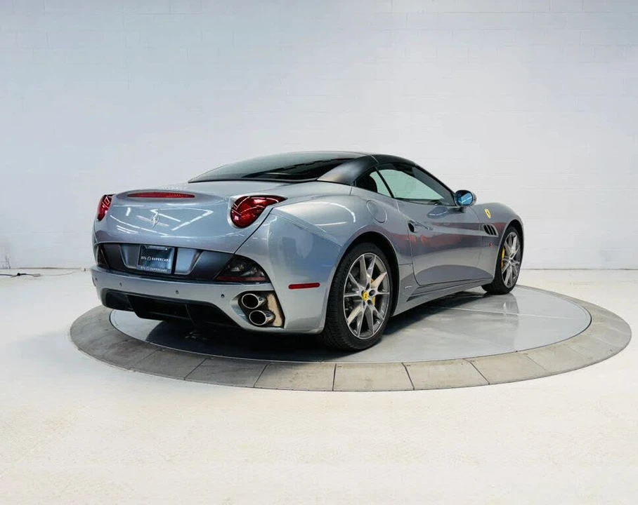 2010 Ferrari California - Image 14 of 31