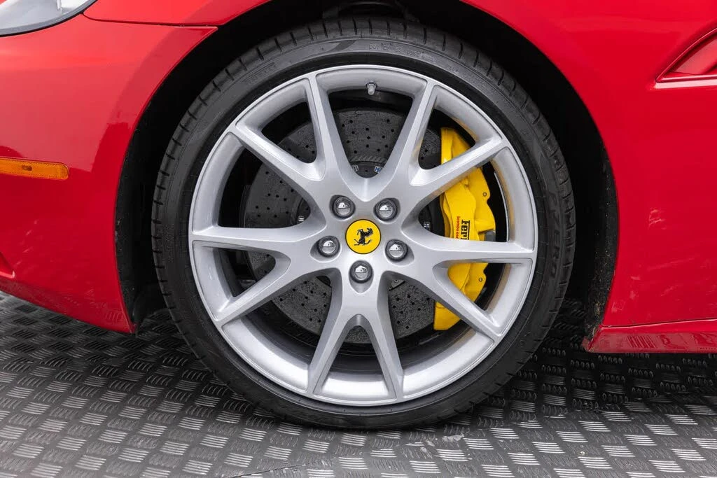 2010 Ferrari California - Image 8 of 31