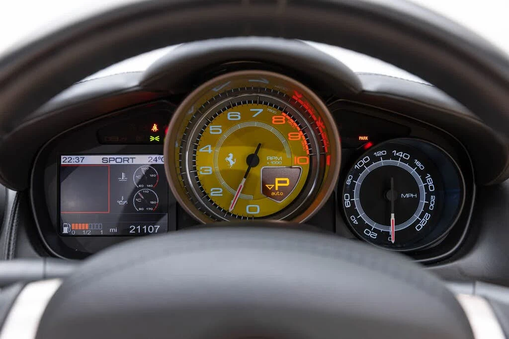 2010 Ferrari California - Image 16 of 31