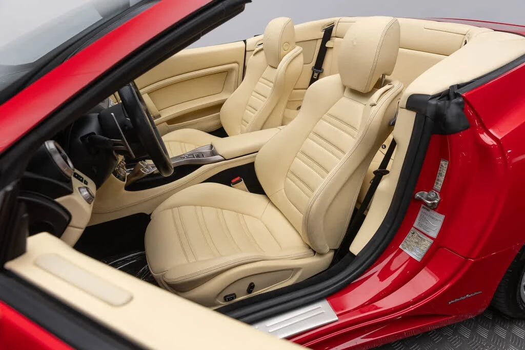 2010 Ferrari California - Image 14 of 31