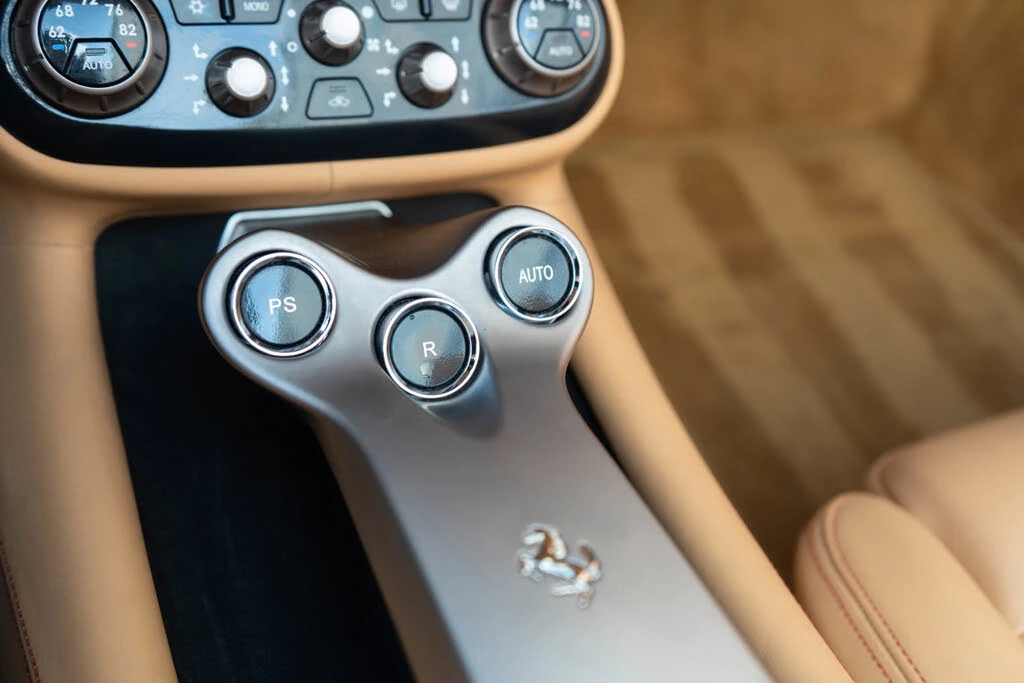 2010 Ferrari California - Image 24 of 31