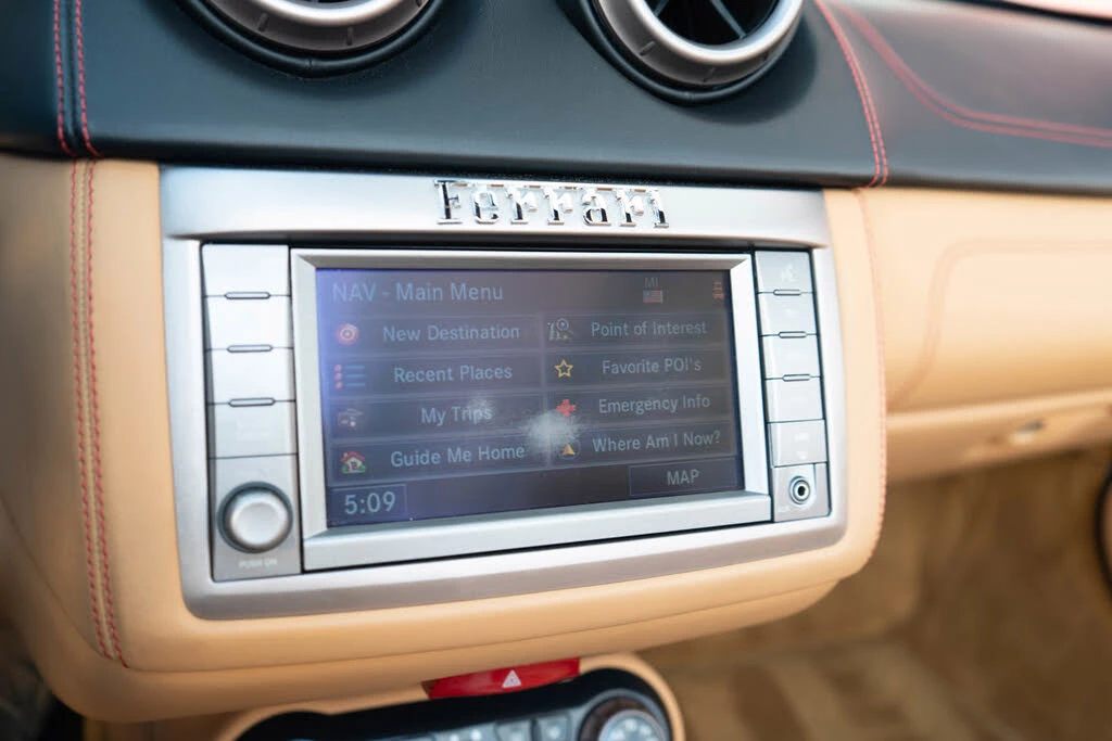 2010 Ferrari California - Image 19 of 31