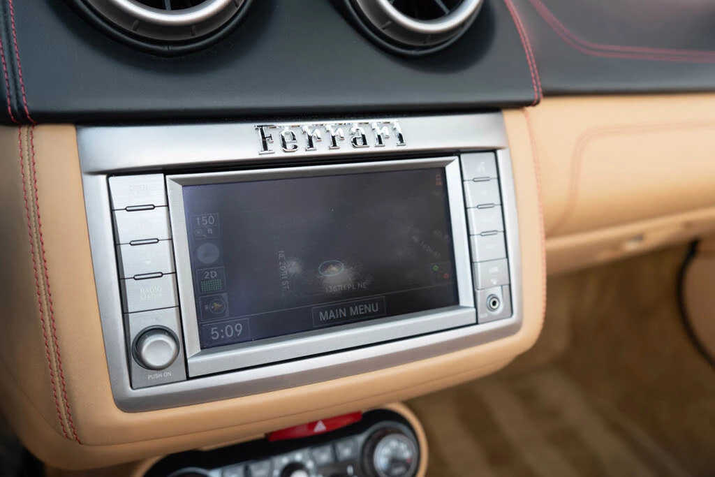 2010 Ferrari California - Image 21 of 31
