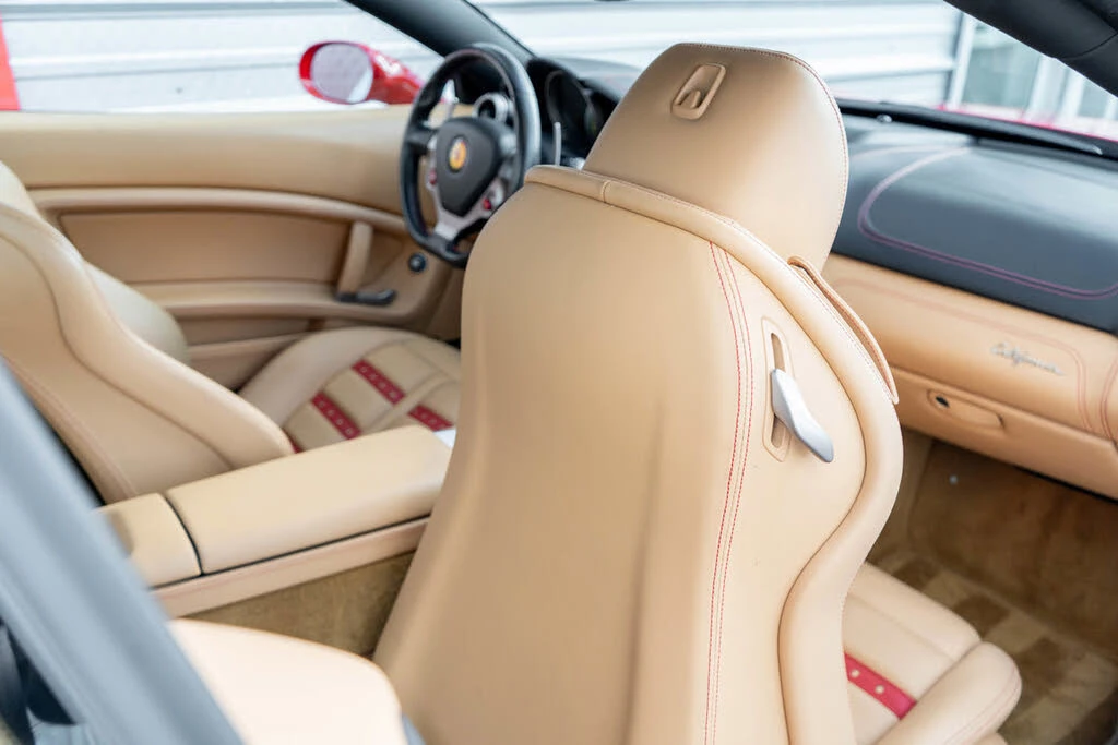 2010 Ferrari California - Image 29 of 31
