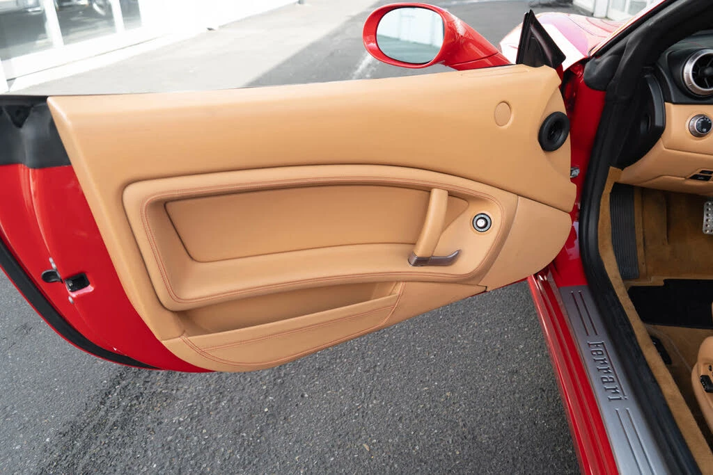 2010 Ferrari California - Image 12 of 31