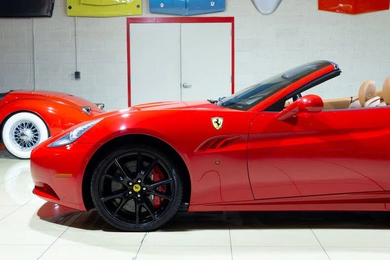 2010 Ferrari California - Image 5 of 7