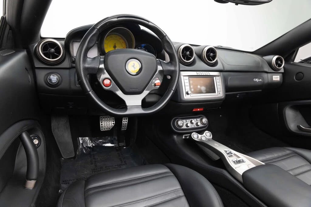 2010 Ferrari California - Image 6 of 31