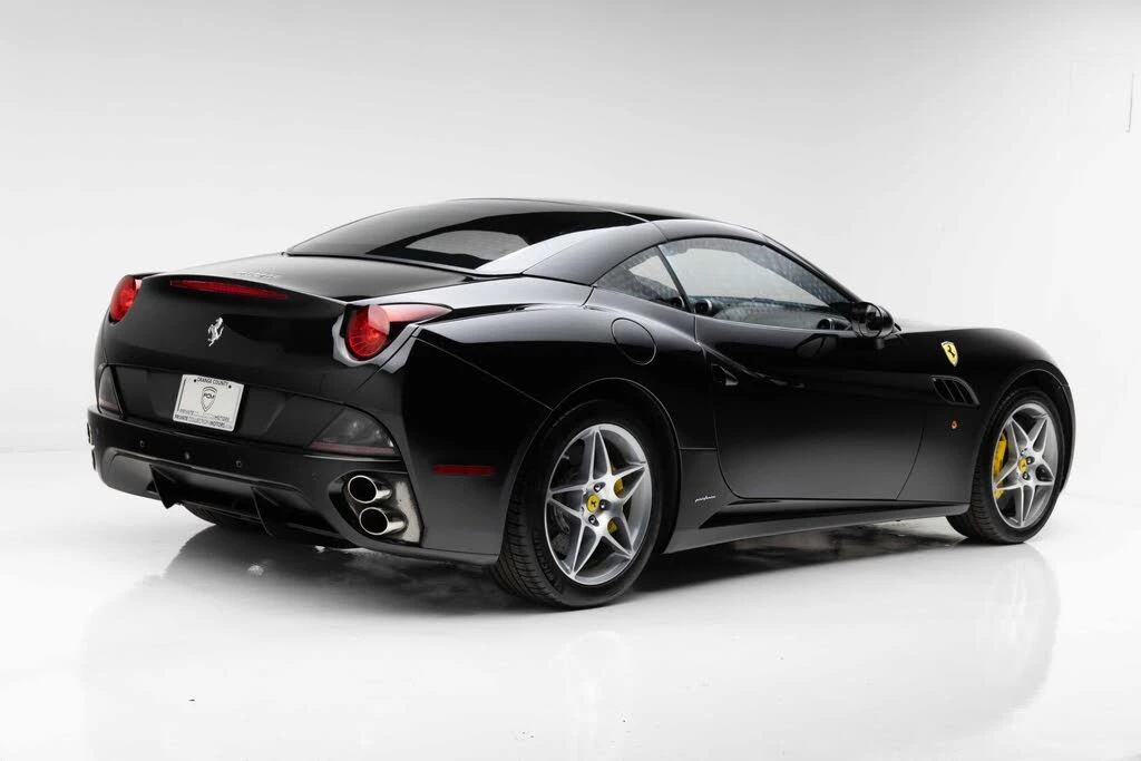 2010 Ferrari California - Image 11 of 31
