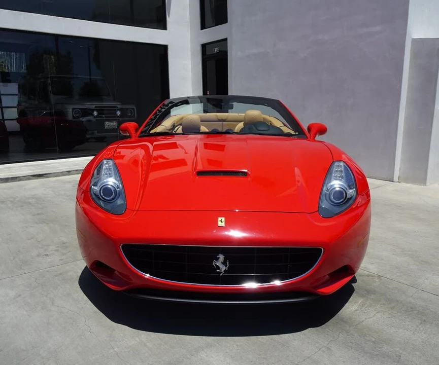 2010 Ferrari California - Image 2 of 19