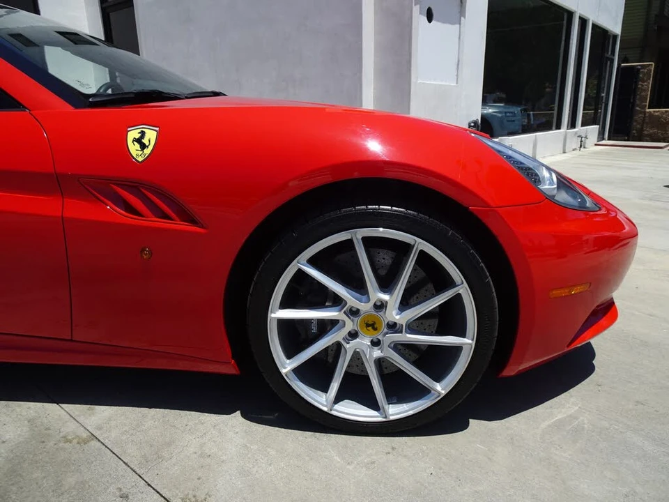 2010 Ferrari California - Image 10 of 19
