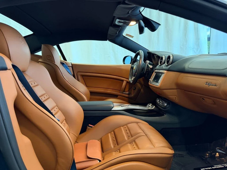 2010 Ferrari California - Image 16 of 27
