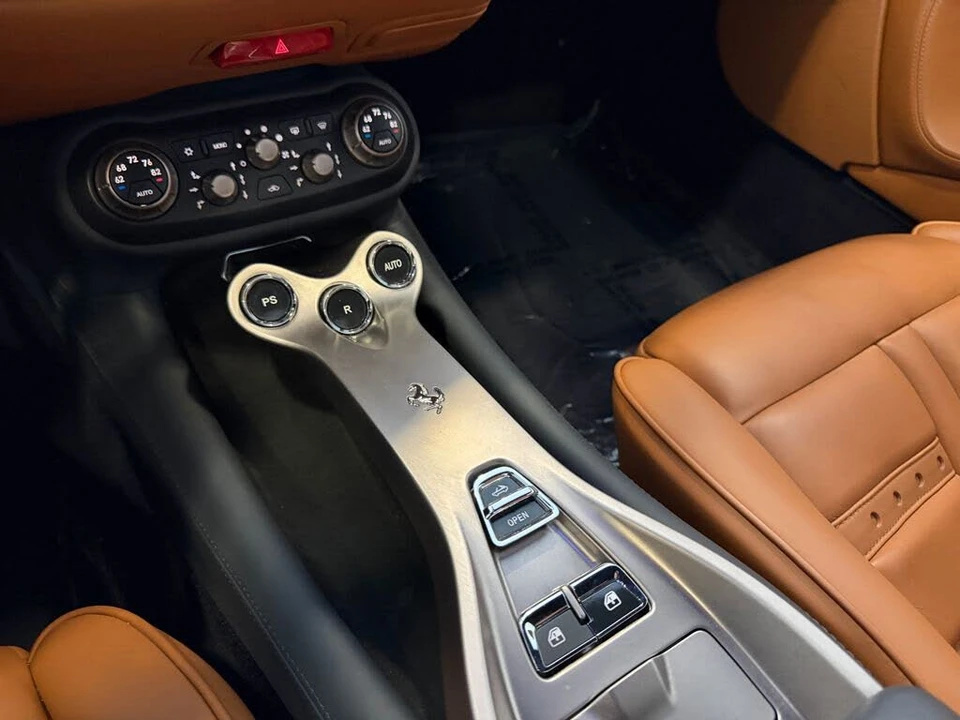 2010 Ferrari California - Image 18 of 27