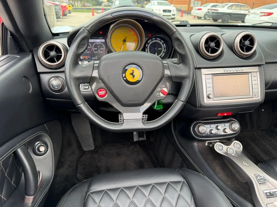 2010 Ferrari California - Image 29 of 31