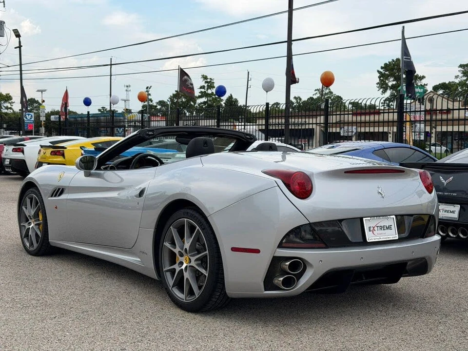 2010 Ferrari California - Image 8 of 31