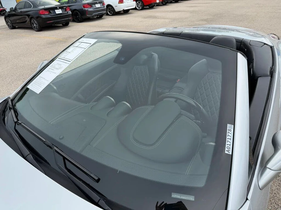 2010 Ferrari California - Image 12 of 31